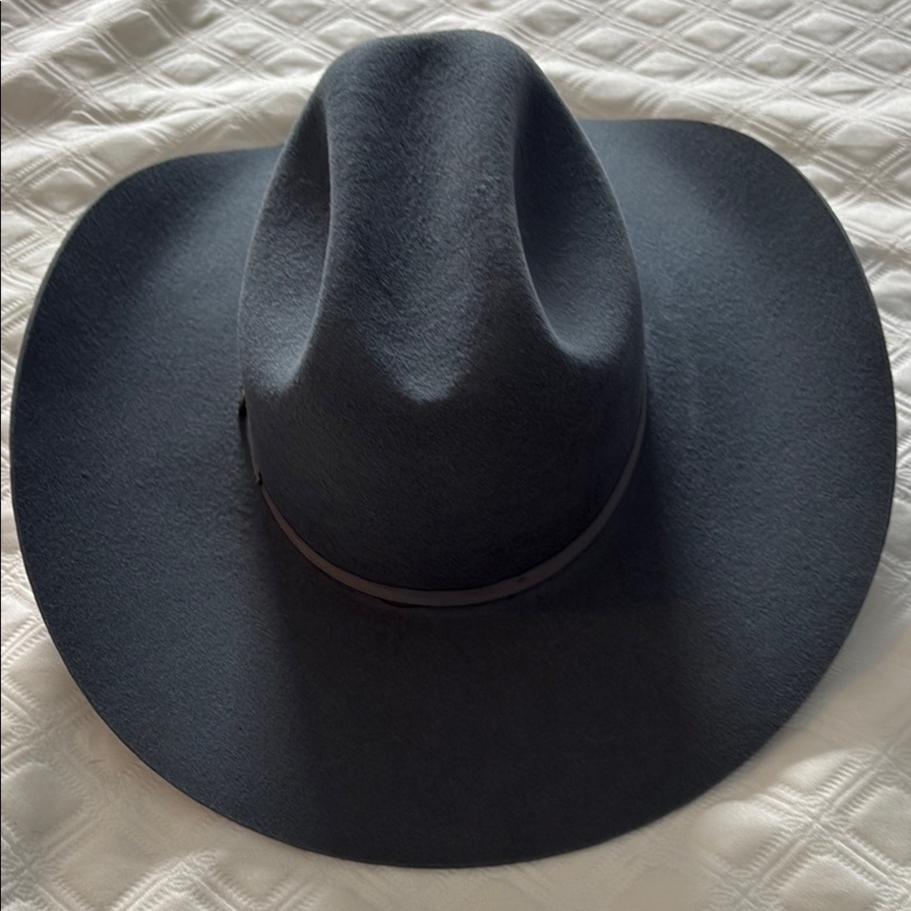 Brand new without tags, 100% wool Stetson cowboy hat, size M, blue/gray